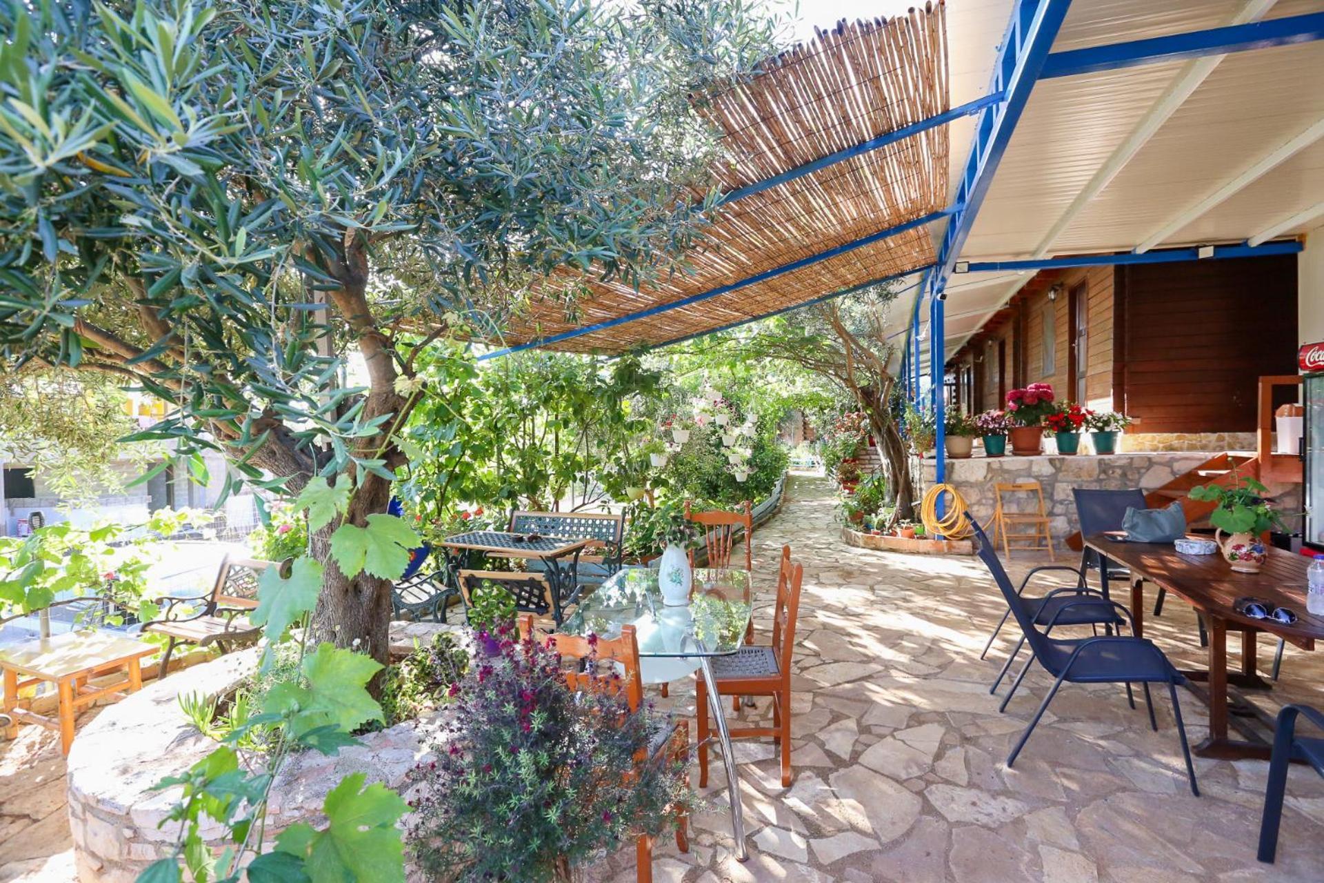 Motel Holiwood à Himarë Extérieur photo