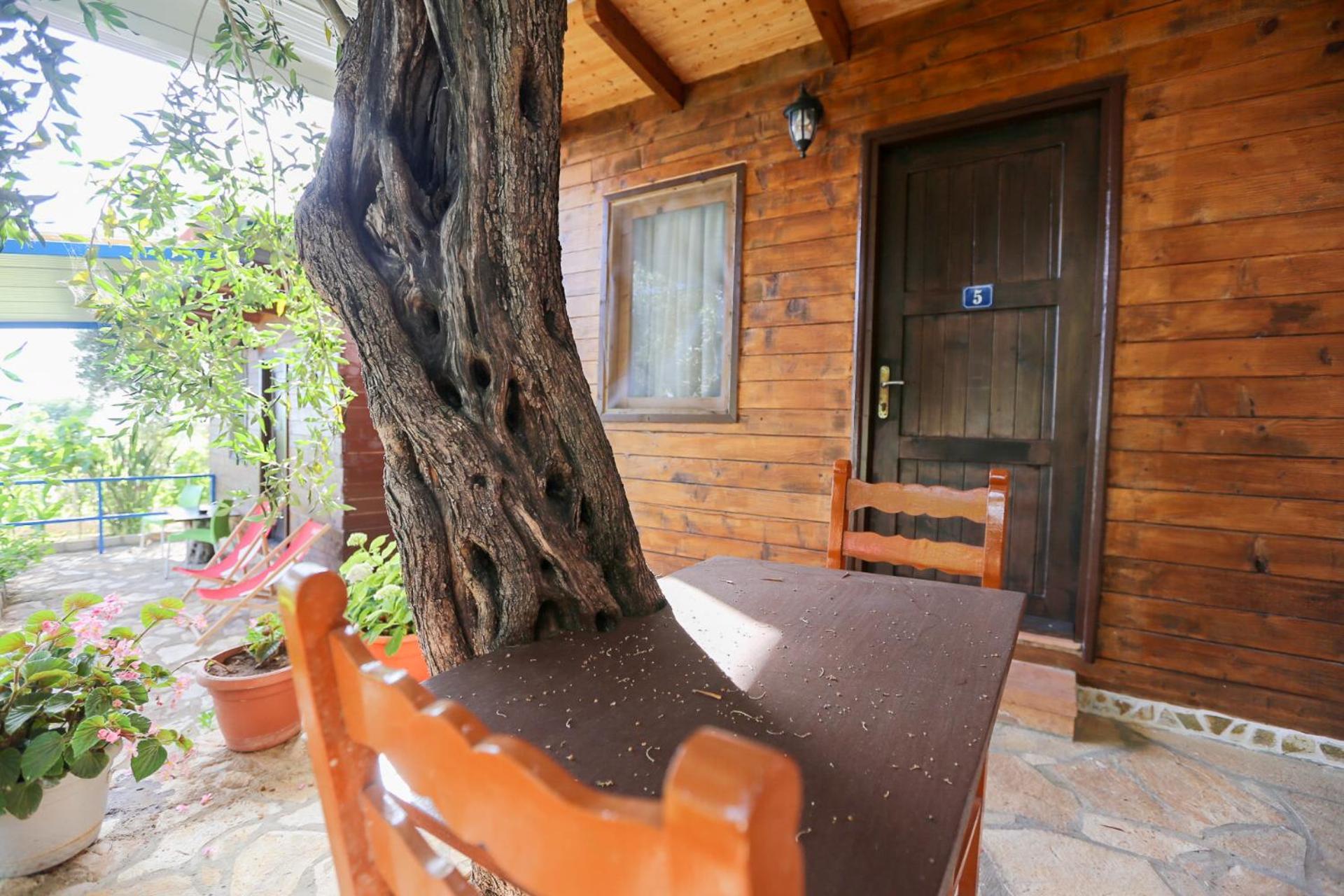Motel Holiwood à Himarë Extérieur photo