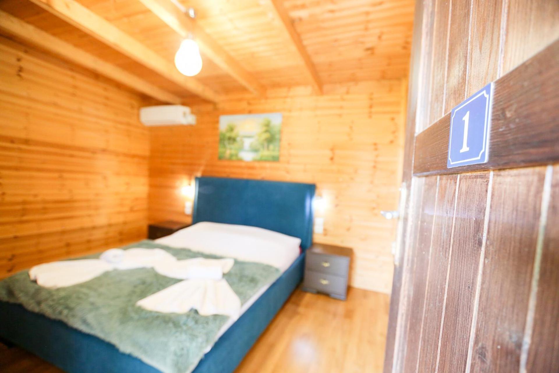 Motel Holiwood à Himarë Extérieur photo